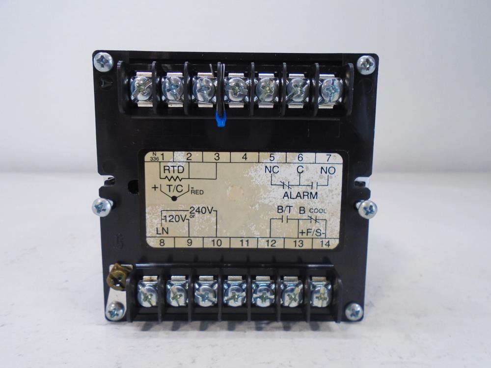 Athena Controls Digital Temperature Controller 4000-F-D